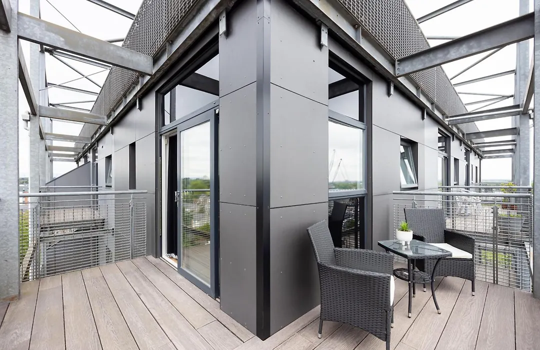 Manchester, Etihad Stadium View , Coop Live, Modern 2 Bed Apartment,-1